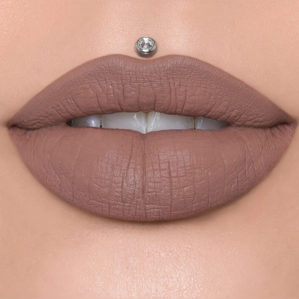 NWT Jeffree Star Cosmetics Velour Liquid Lipstick Hidden Hills